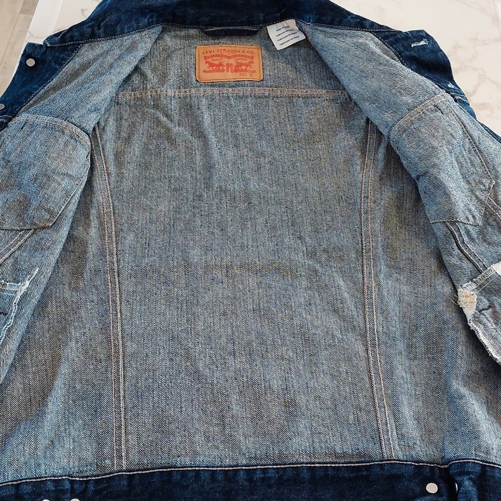 Levi's trucker vest
